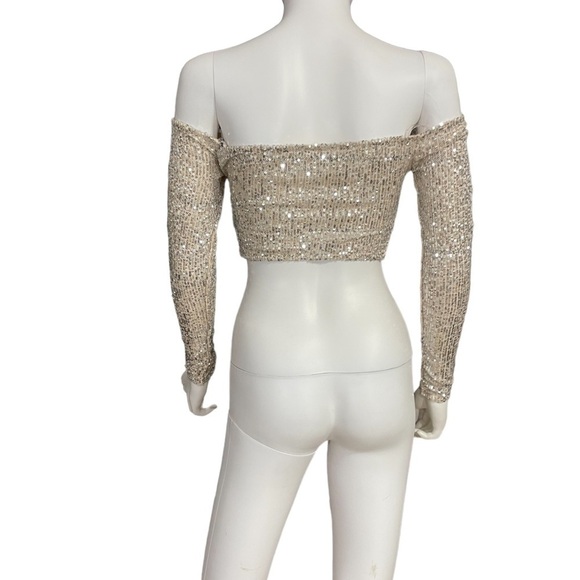 Sequins Crop Top
New - Picture 5 of 7